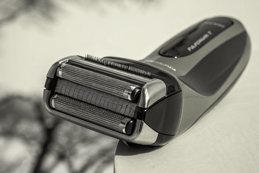 Electric Razor: The Ultimate Guide for Men and Women