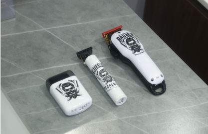 How to Use Clippers to Cut Hair: Beginner’s Guide + Guard Numbers Explained