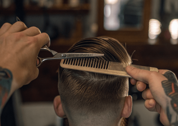 Hair Clippers vs Scissors: Which is Better for Your Haircut?